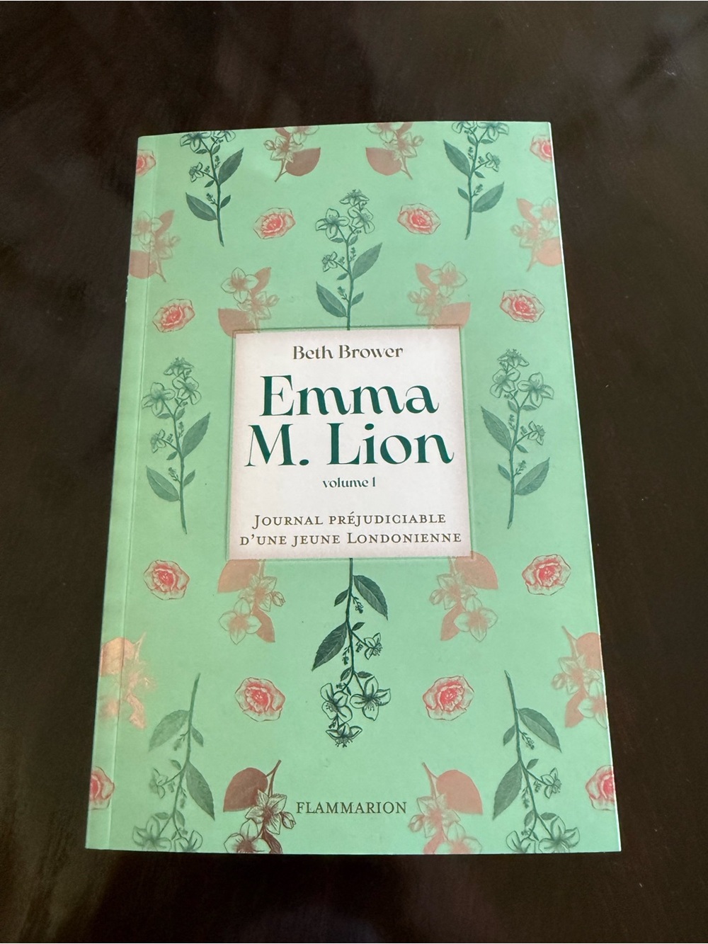 Emma M. Lion Volume 1 - Mint Floral French edition new
